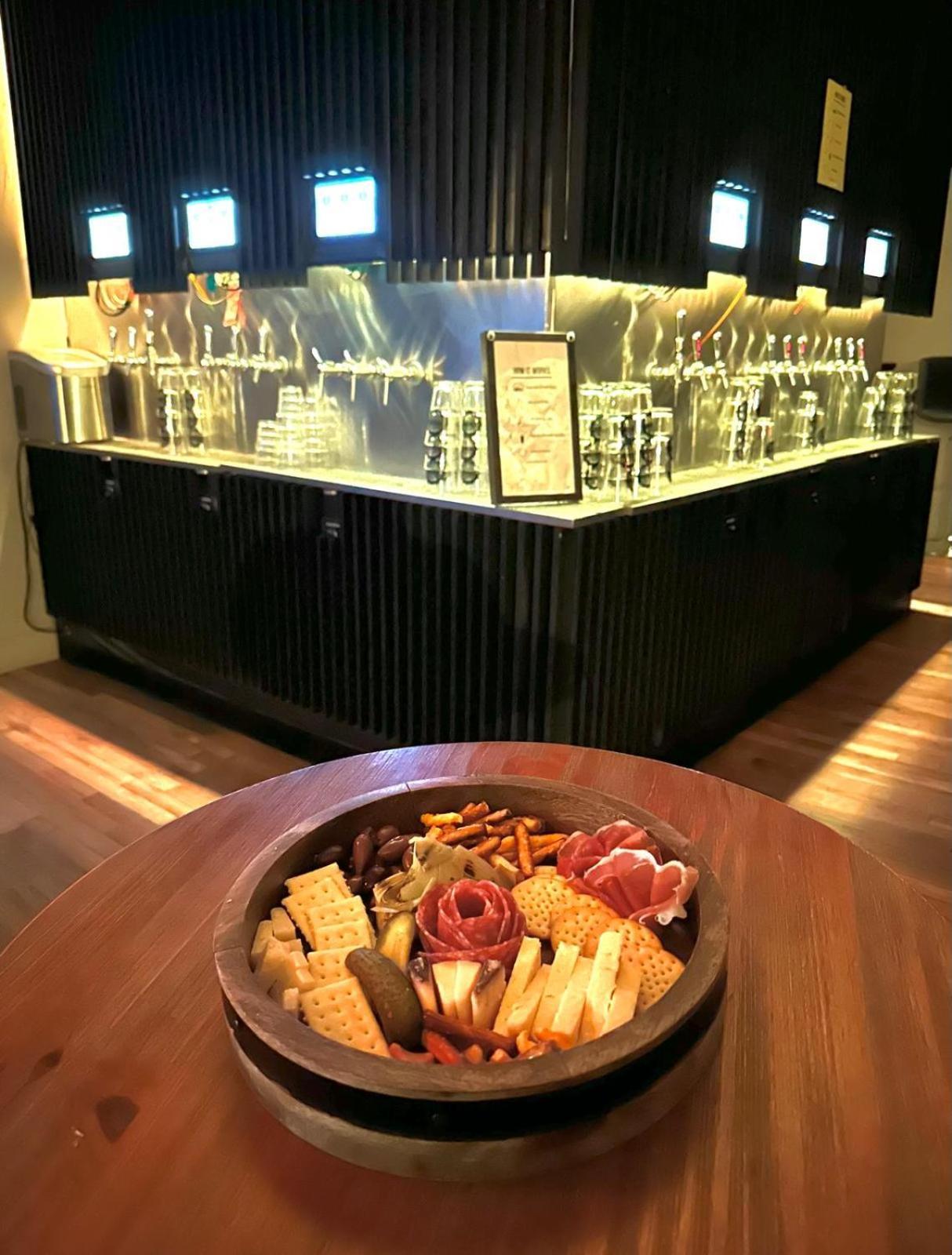 The Well Hotel & Taproom トリニダード エクステリア 写真